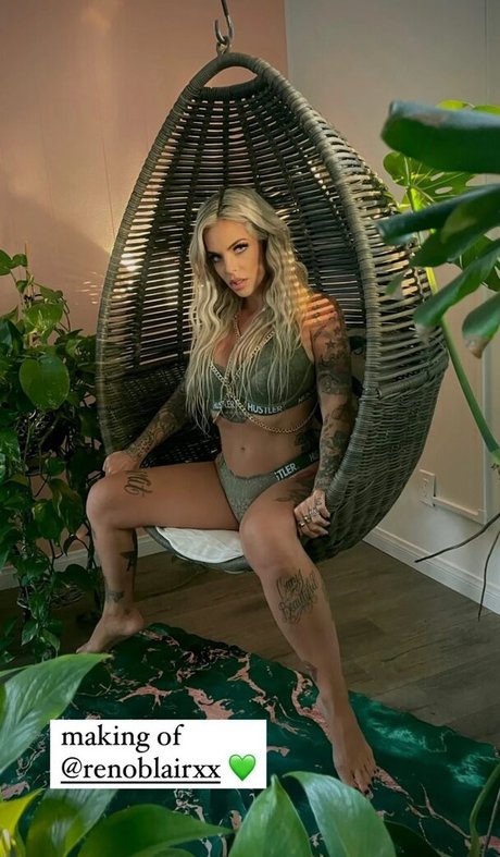 May Valentine modèle porno galerie