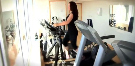 Local TV Presenters star du porno chaud photos