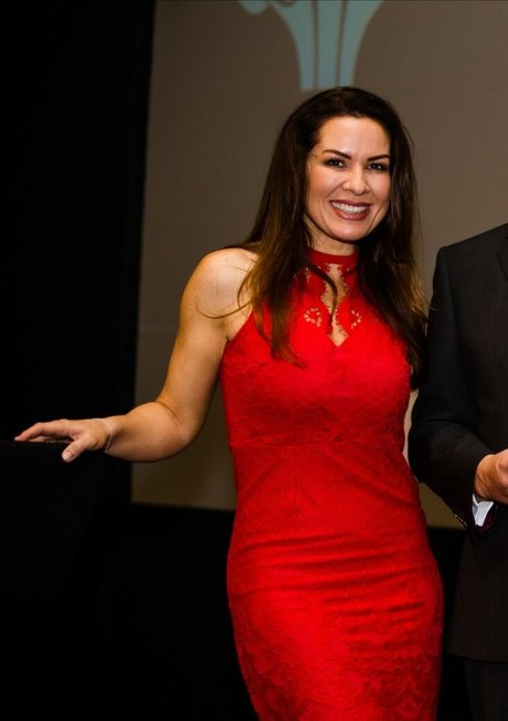 Local TV Presenters jolie actrice galeries