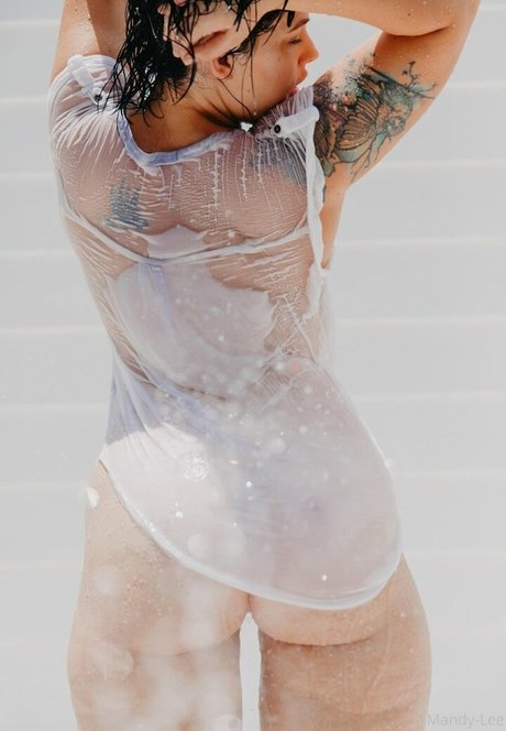 Mandy Lee estrella foto