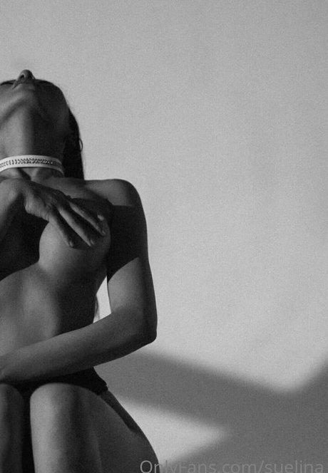 lina xena modèle joli galeries