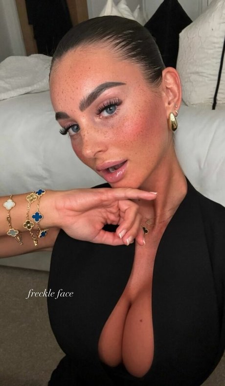 Maddy Cheary star beautiful pic