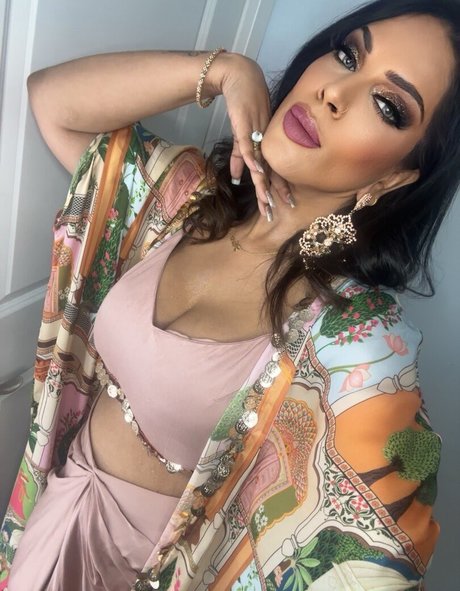 Minakshie Sethii pornstar perfect pic