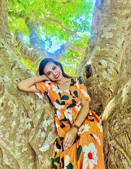 Umme Zamilatun Naima sexy actress photos
