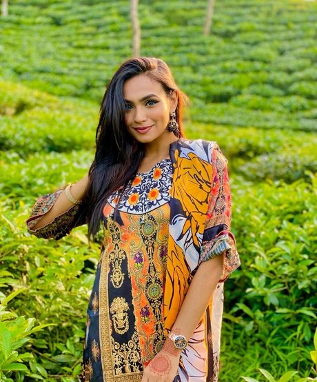 Umme Zamilatun Naima pretty model image