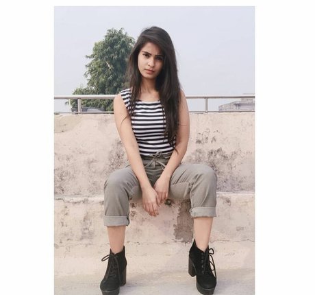 Anjali Gupta nice pornstar pictures