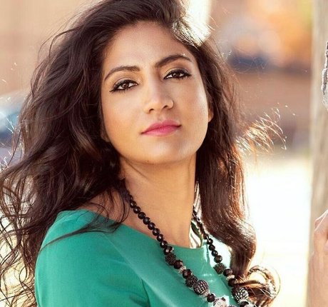 Komal Bhagat modèle porno image