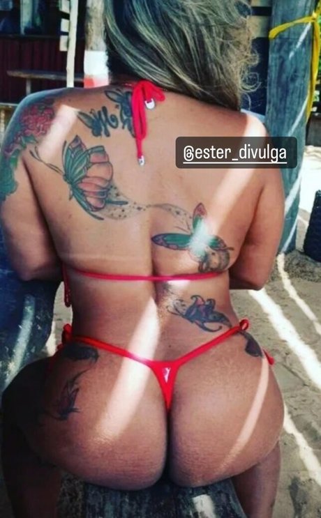 Esther Exhib bonita estrella imagen