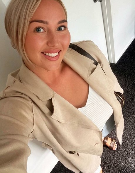 Nora Davis pornstar hot images