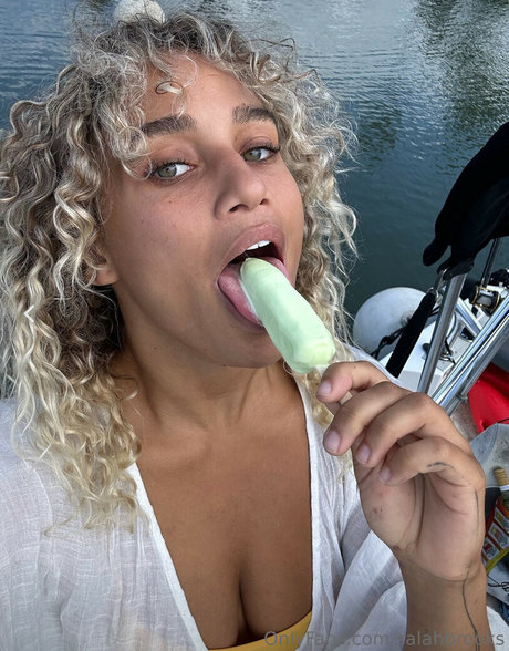 Salah Brooks desnudos de estrellas porno galería