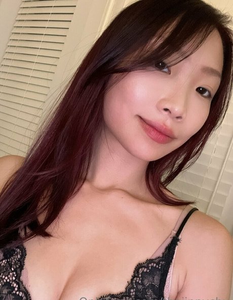 Jinny Chu model adult archive