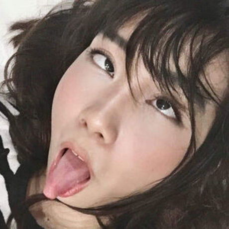 Ava Senpai model perfect image