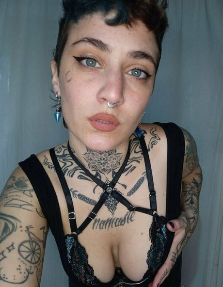 raily love u modelo pornografico fotos