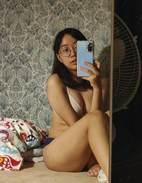 Qiyukaa star adult photo