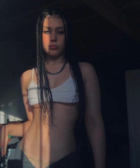 mell gonzalezz nude model pic