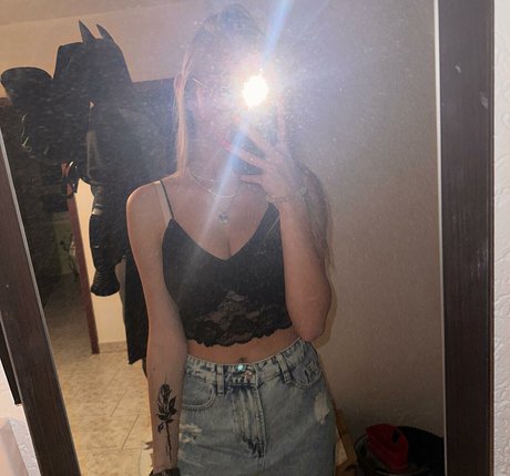 blonde vivi actriz de alta definición imágenes