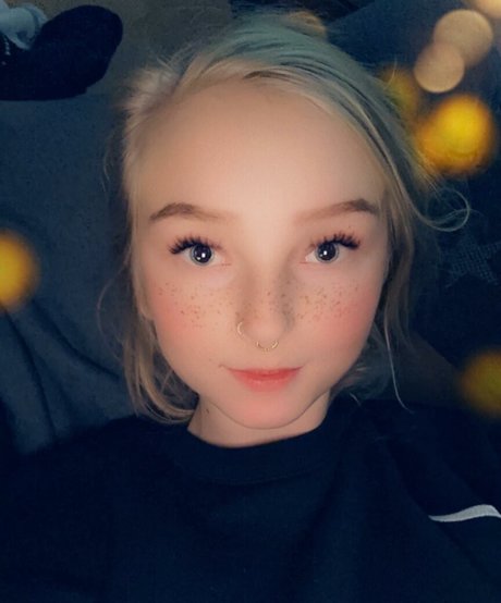 blonde vivi star érotique galeries