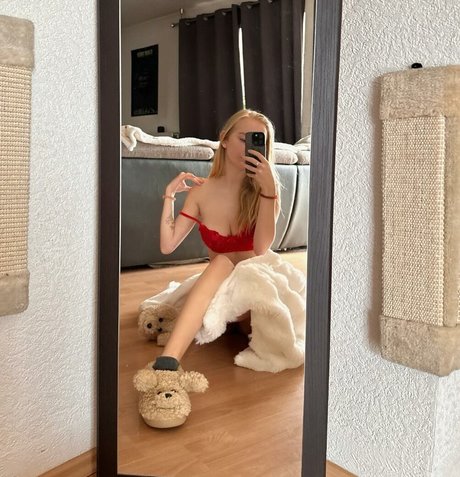 blonde vivi estrella porno desnuda fotos