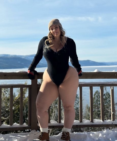 Emma St James Miniatura