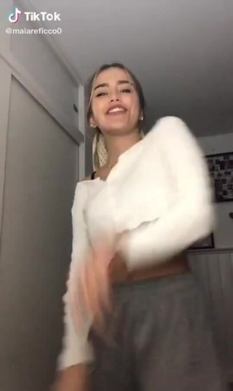 Maia Reficco star exclusive picture