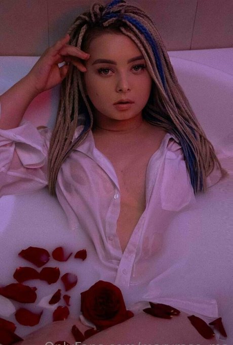 maryrose ma modèle pornographique archive