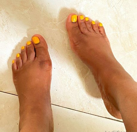 OfficialLadiiScorpio estrella porno de alta calidad fotos