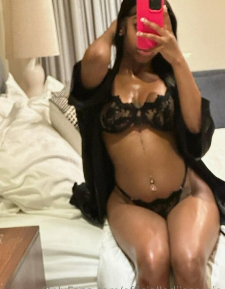 OfficialLadiiScorpio étoile de haute qualité des photos