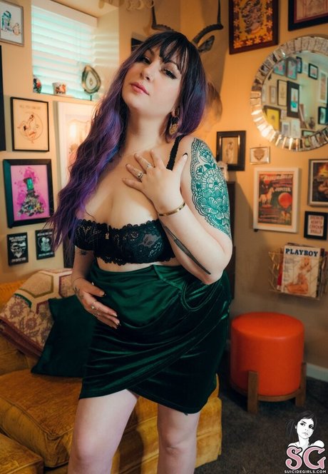 Mimi Flowers__MimiFlowersss modelo desnudo imágenes