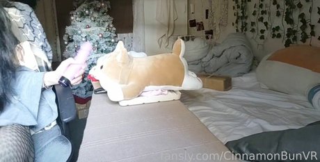 CinnamonBunVR pornstar exclusive pictures
