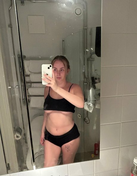 monali2002 actrice hd photo