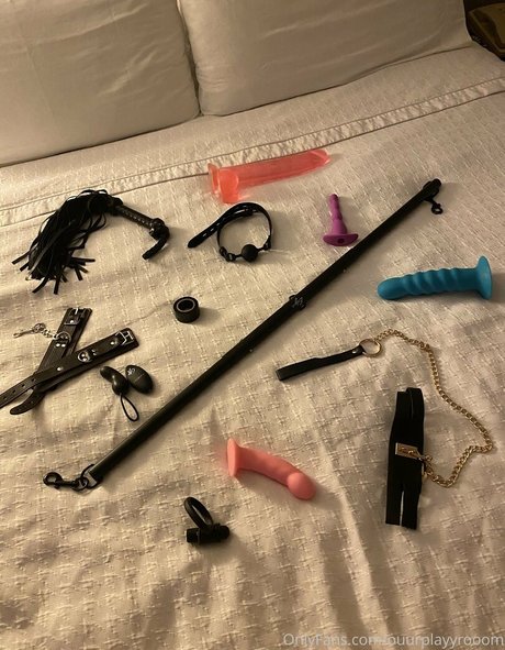 ouurplayyrooom model gallery