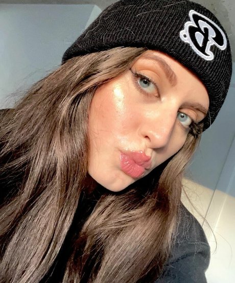 Lencería transexual onlyfans caliente desnudo imágenes