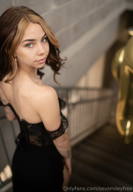 sevsmileyfree modelo xxx archivo