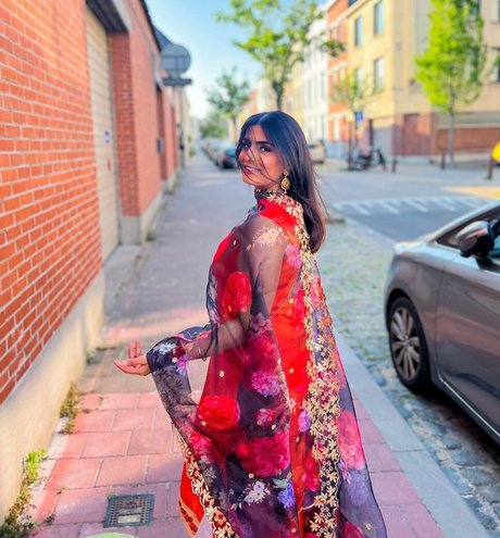 Tindy Kaur star du porno sexy galeries