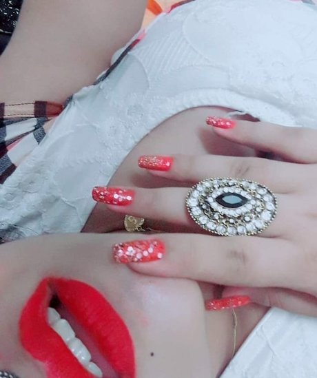 Aarohi Verma étoile sympa photos