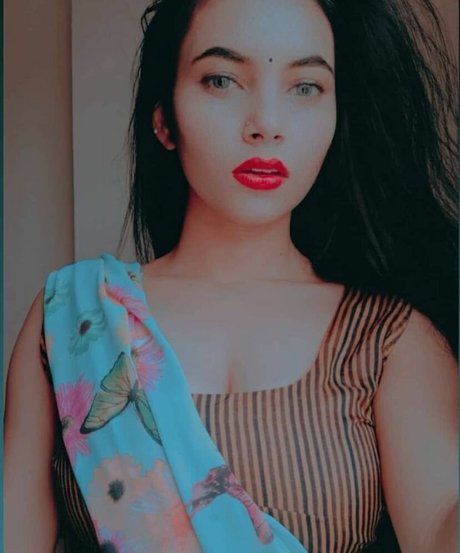 Aarohi Verma pornographic actress picture