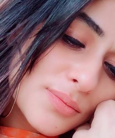 Vansheen Verma Sumbriya star porn img