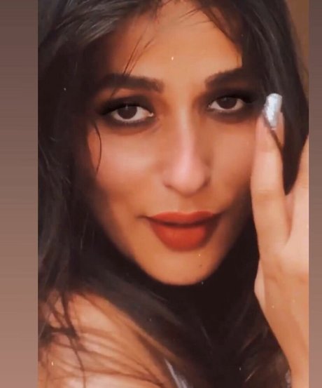Vansheen Verma Sumbriya hd star images