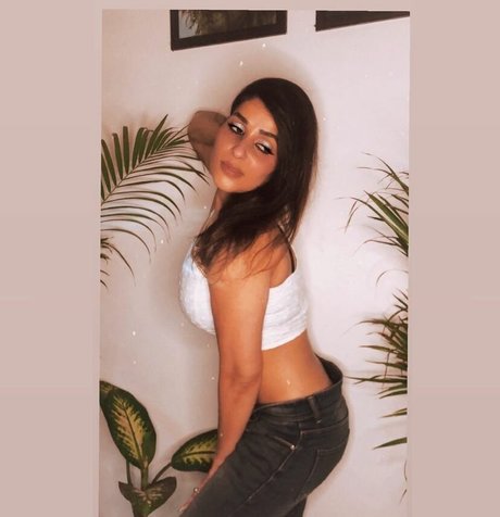Vansheen Verma Sumbriya model adult img