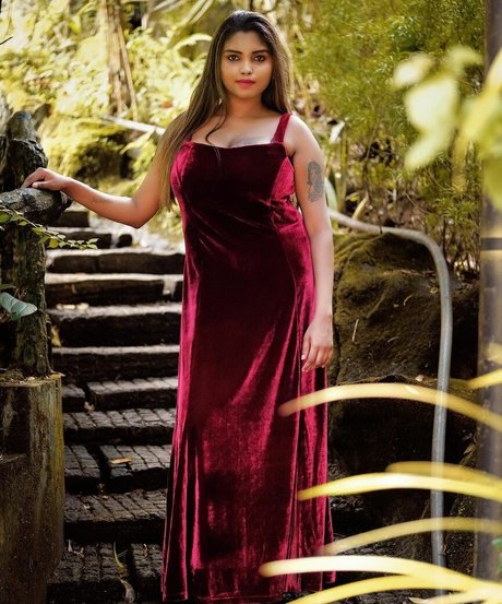 Elakkiya Rajendran modèle photos