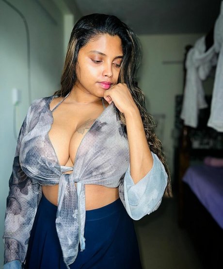 Elakkiya Rajendran pornographic model pics