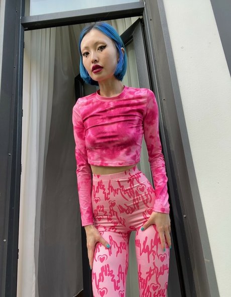 mikukandee actrice libre galeries