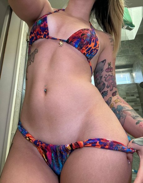 Valeriewhitebby pretty model images