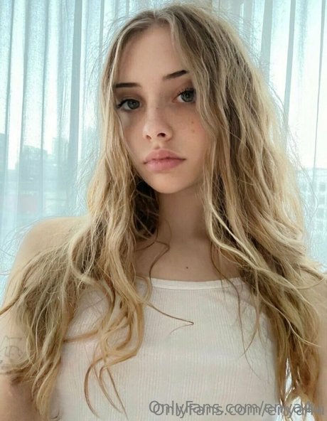 enya4u pornstar art pic