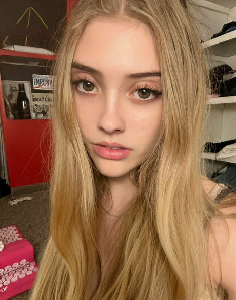 enya4u nudes pornstar images