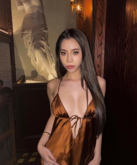 Jetsetchlo pornographic star picture