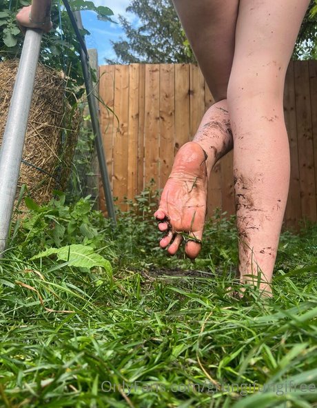 grungifungifree belle actrice archive