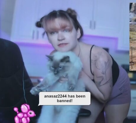 Lippsmacker nice pornstar photo