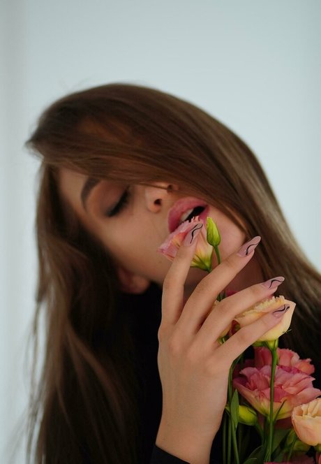 valerie chantal modelo hermosa galería