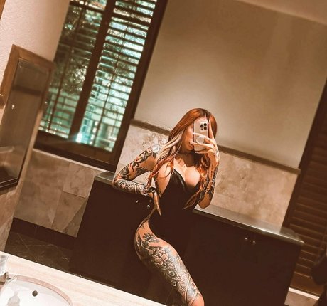 gypsytales actriz desnuda galerías